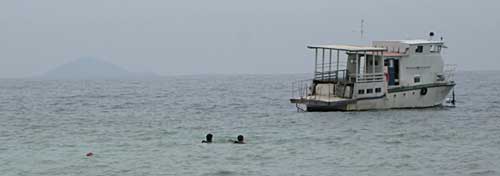 KIF 9596 dive-surface Lang-Tengah